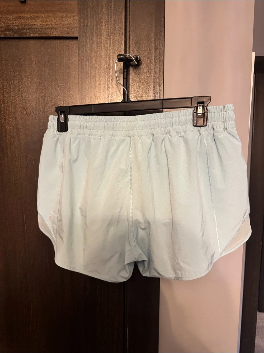 Lululemon Hotty Hot Low-Rise Shorts 2.5